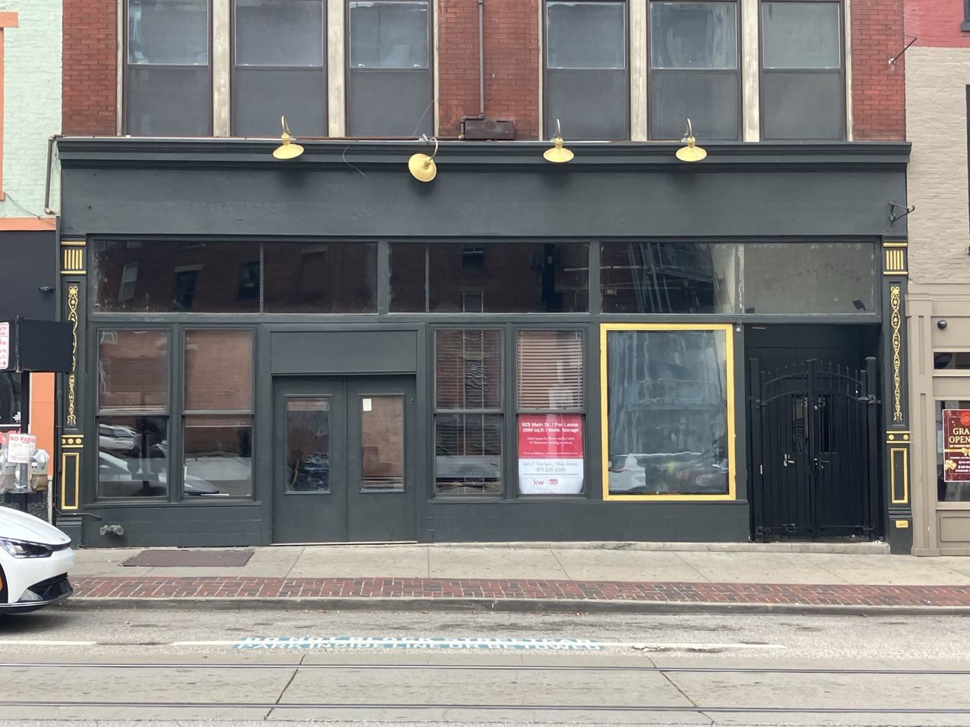 825 Main Street · Unit 1 storefront, Cincinnati